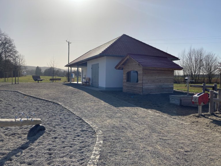 Grossansicht in neuem Fenster: Erholungs- und Freizeitanlage Mensch und Natur, Oberroth (15)